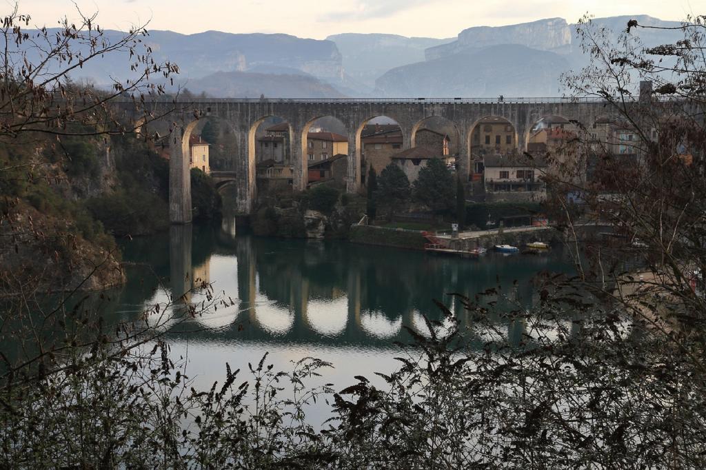 فندق Rome Saint-Nazaire-en-Royans المظهر الخارجي الصورة