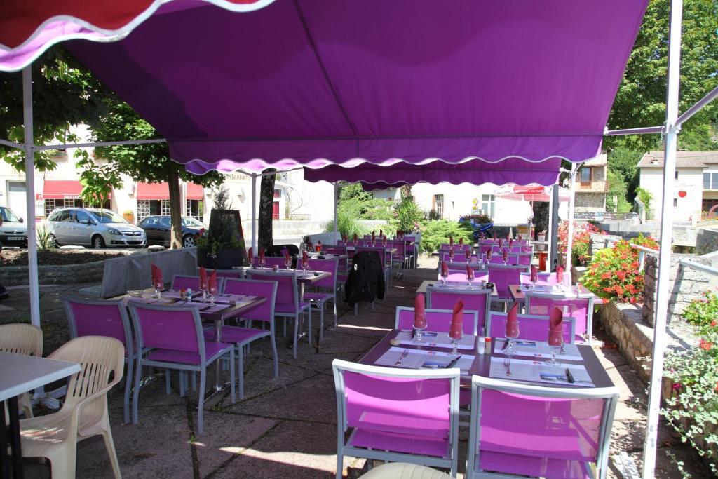 فندق Rome Saint-Nazaire-en-Royans المظهر الخارجي الصورة