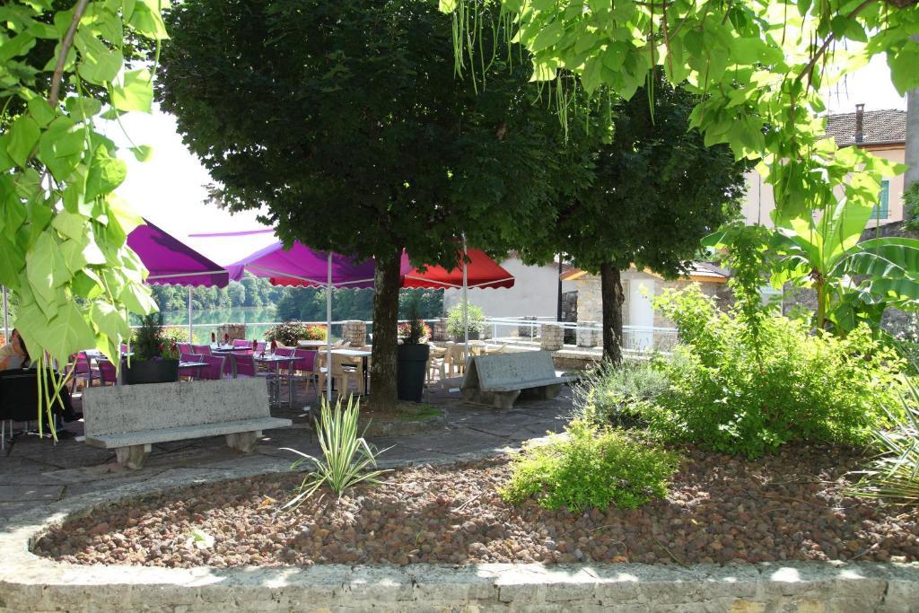 فندق Rome Saint-Nazaire-en-Royans المظهر الخارجي الصورة